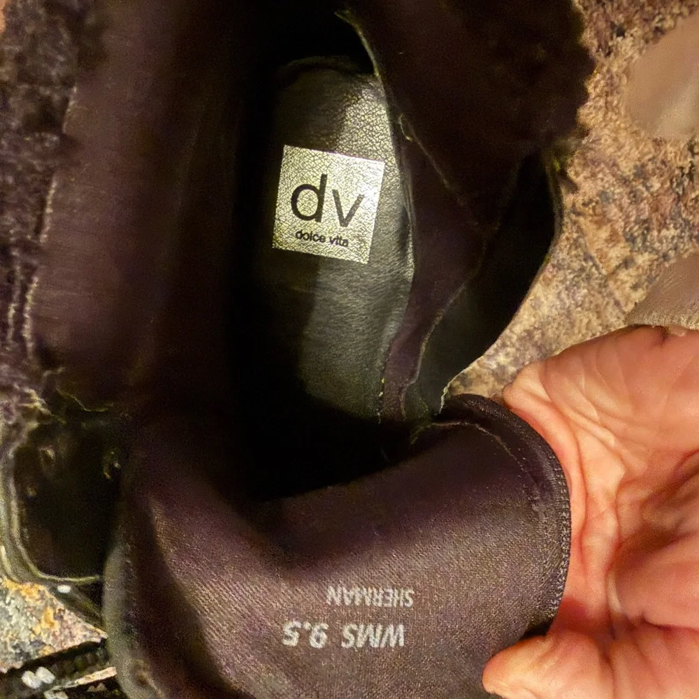 BRAND NEW Dolce Vita Sherman Black Faux Shearling Wedge Booties - 9.5